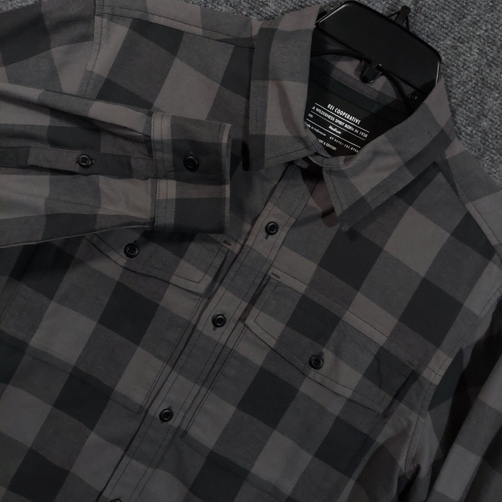 REI Cooperative Shirt Mens Medium Gray Plaid Button‎ Front Cotton Casual
